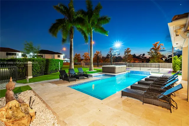 $2,590,000 | 11 Northwest 122nd Avenue, Miami, FL 33182