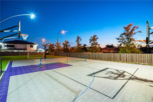 $2,590,000 | 11 Northwest 122nd Avenue, Miami, FL 33182