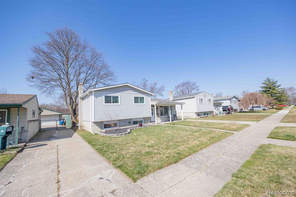 1286 South Henry Ruff Road Westland, MI 48186 - Photo 3 of 36