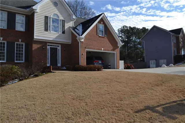 $2,700 | 1840 Lisa Springs Drive Southwest, Snellville, GA 30078