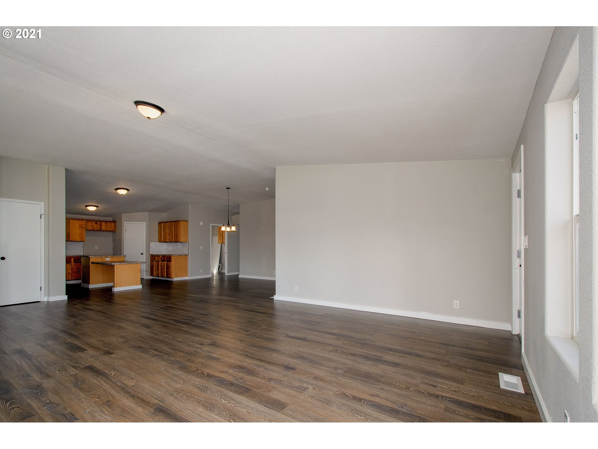 141 Barnes Road Carson, WA 98610 - Photo 8 of 30 Gallery Image 8