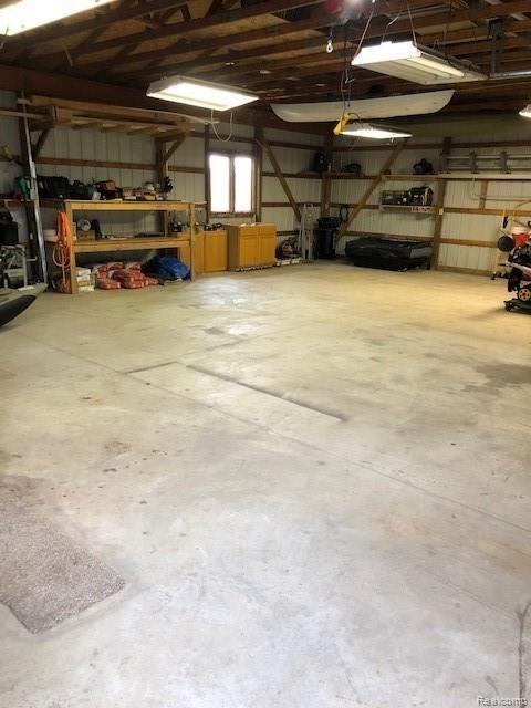 10258 East Mt Morris Road Davison, MI 48423 - Photo 7 of 32 10258-7jpg.jpg