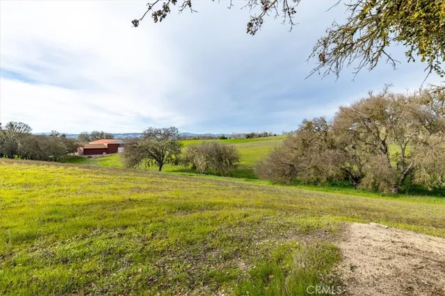 $1,200,000 | 698 Vaquero Road, Templeton, CA 93465