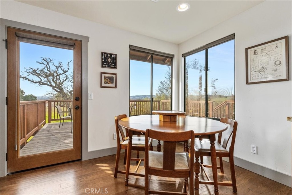 698 Vaquero Road Templeton, CA 93465 - Photo 6 of 53