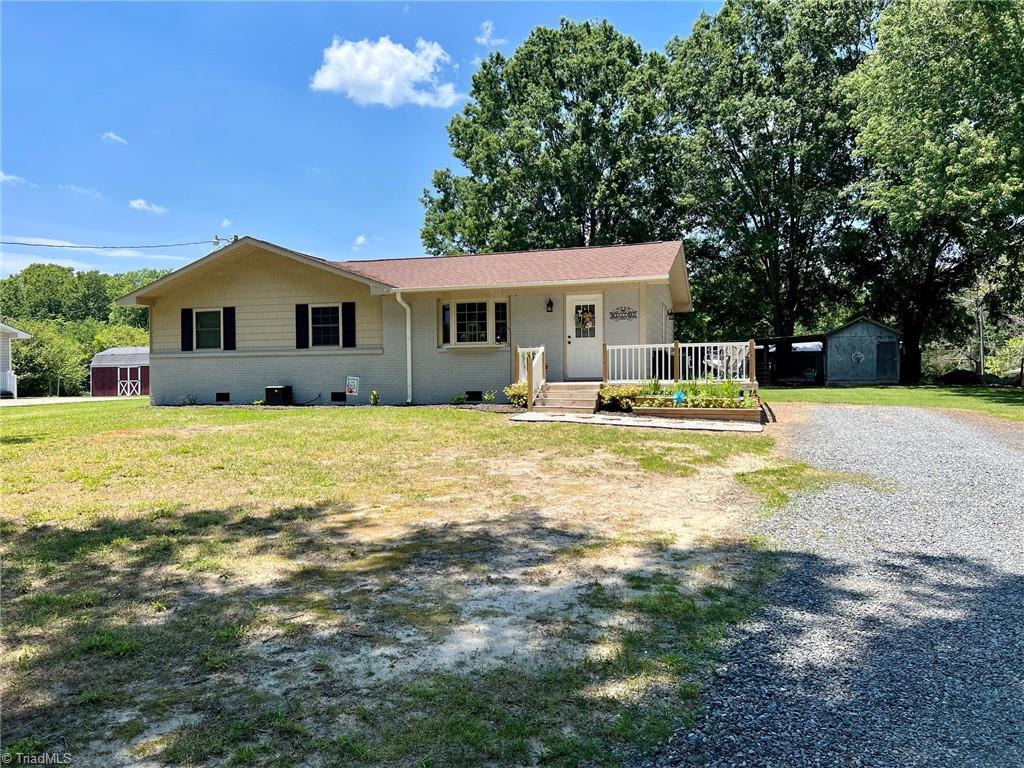 198 Anderson Road Eden, NC 27288 - Photo 4 of 22 Frontal View