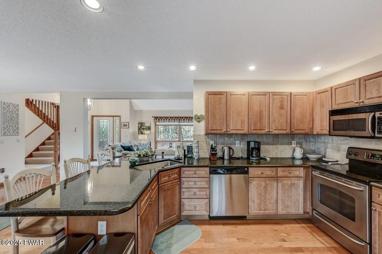 88 Ridgewood Circle Lake Ariel, PA 18436 - Photo 23 of 113 Kitchen