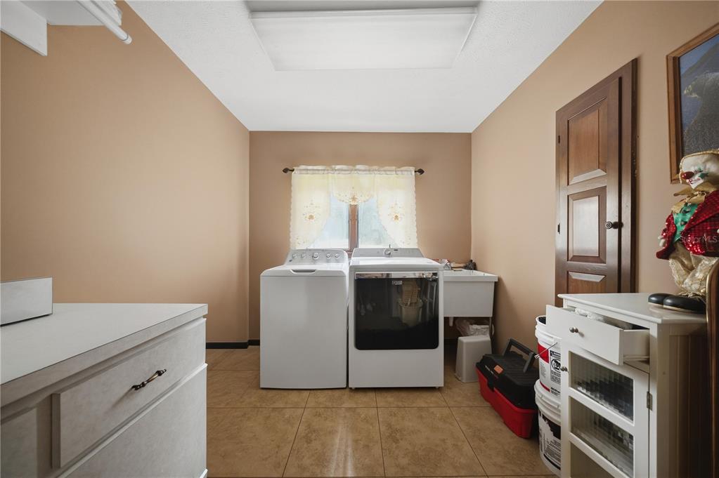 701 Southeast 123rd Street Road Ocala, FL 34480 - Photo 26 of 43 Gallery Image 26