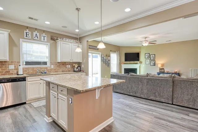 $349,900 | 737 Stilmore Drive, Duncan, SC 29334