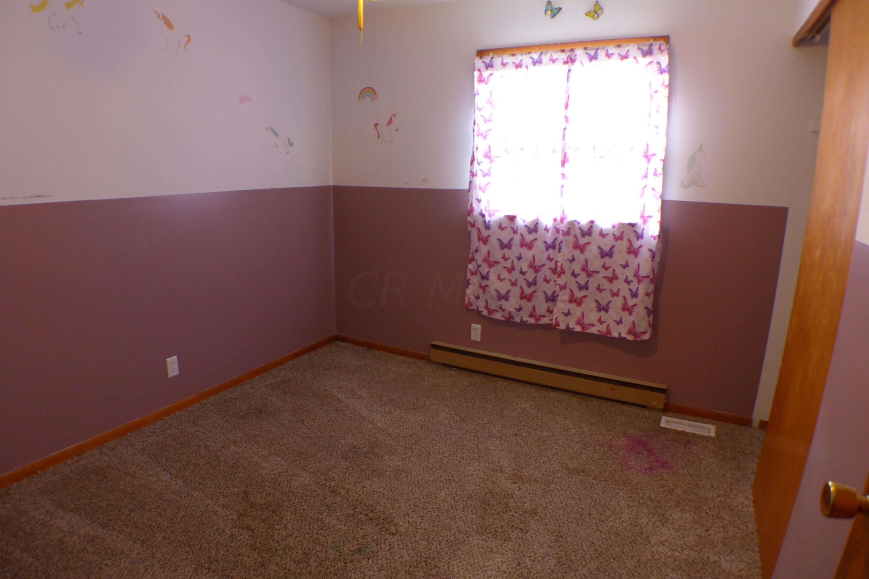 11128 Voris Road Logan, OH 43138 - Photo 11 of 24 P1140009