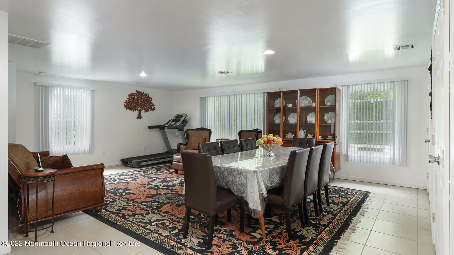 844 Holmdel Road Holmdel, NJ 07733 - Photo 18 of 31 LL Dining Room