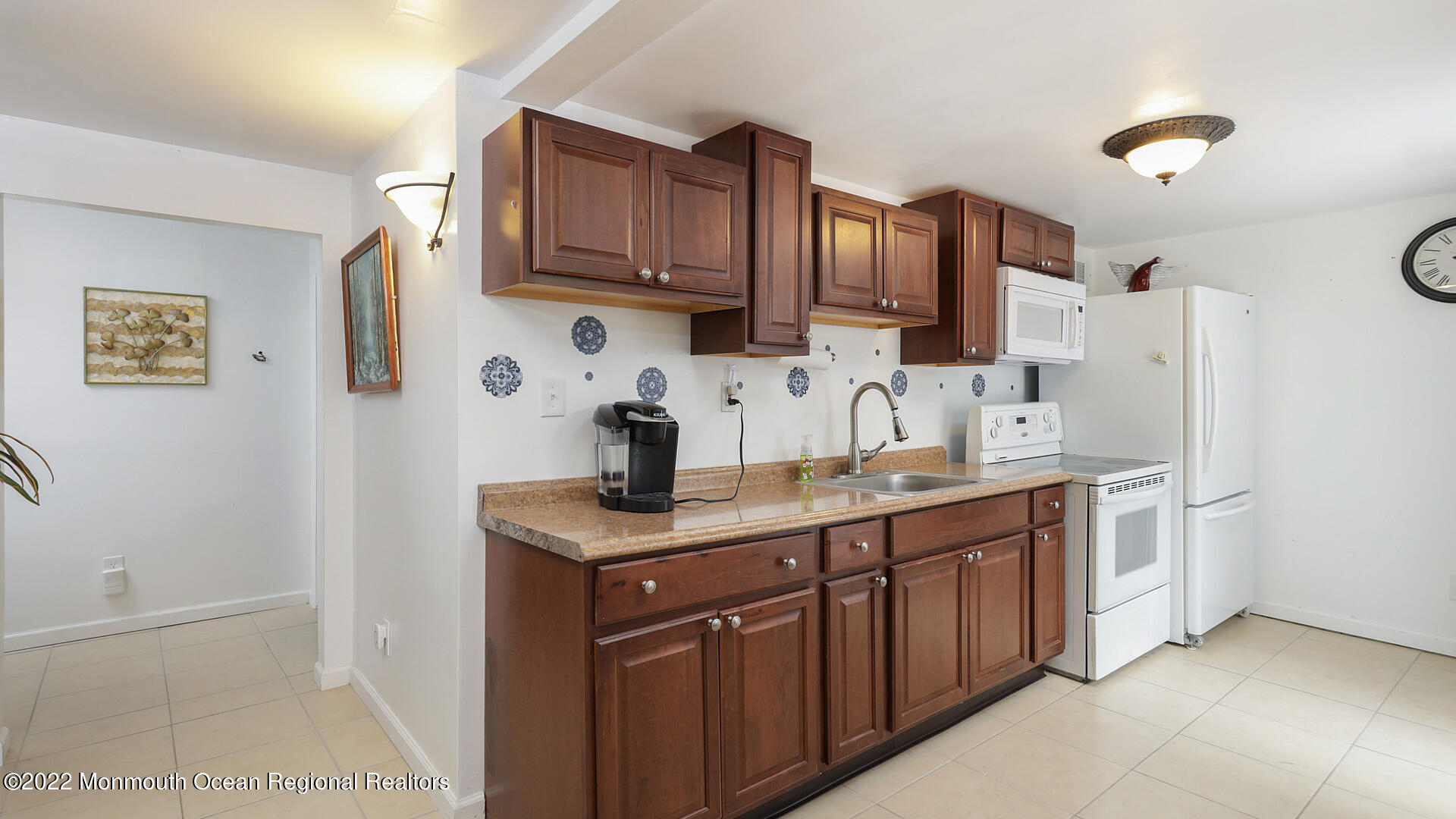 844 Holmdel Road Holmdel, NJ 07733 - Photo 19 of 31 LL Kitchen 1
