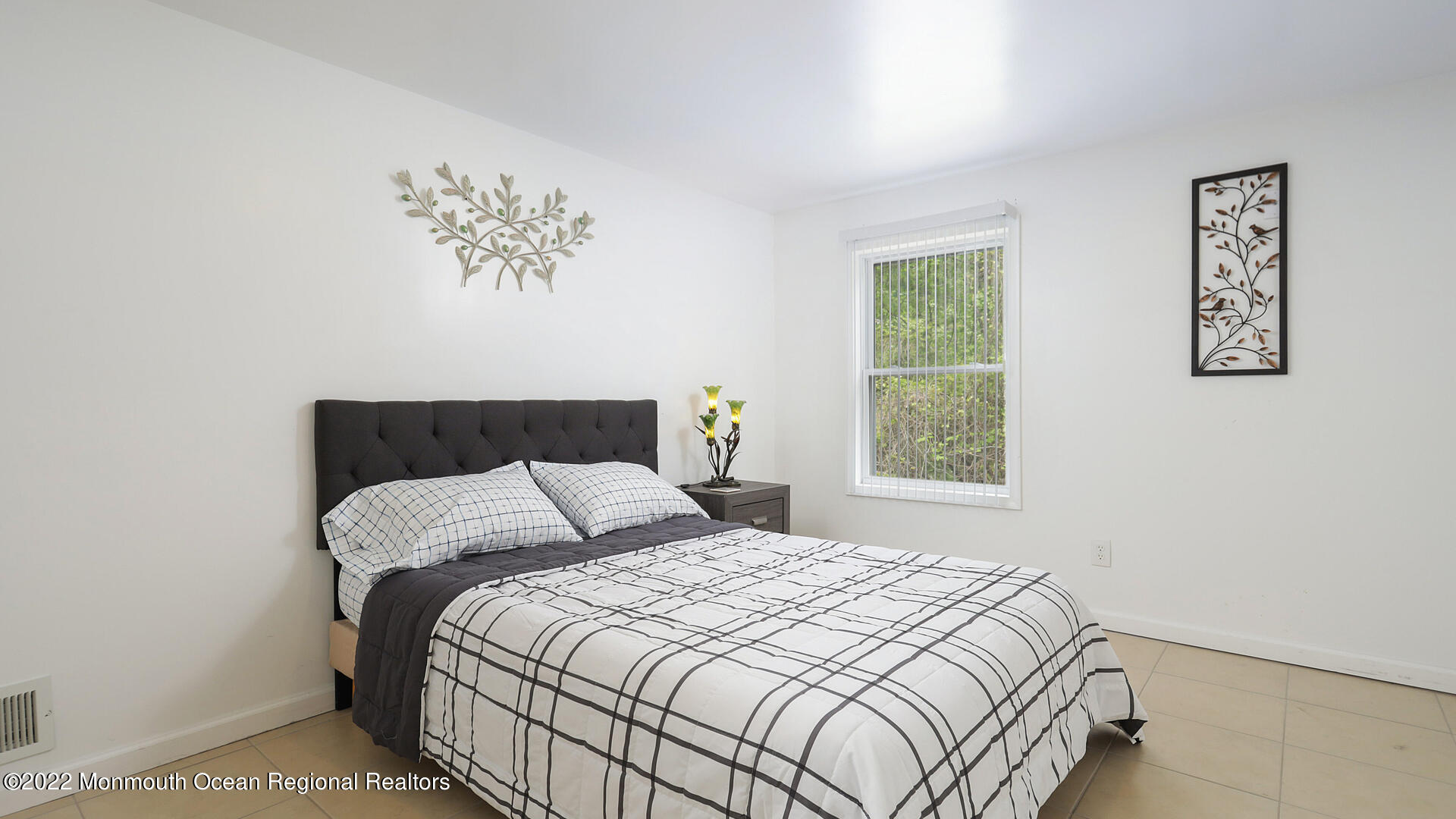 844 Holmdel Road Holmdel, NJ 07733 - Photo 20 of 31 LL Bedroom 1