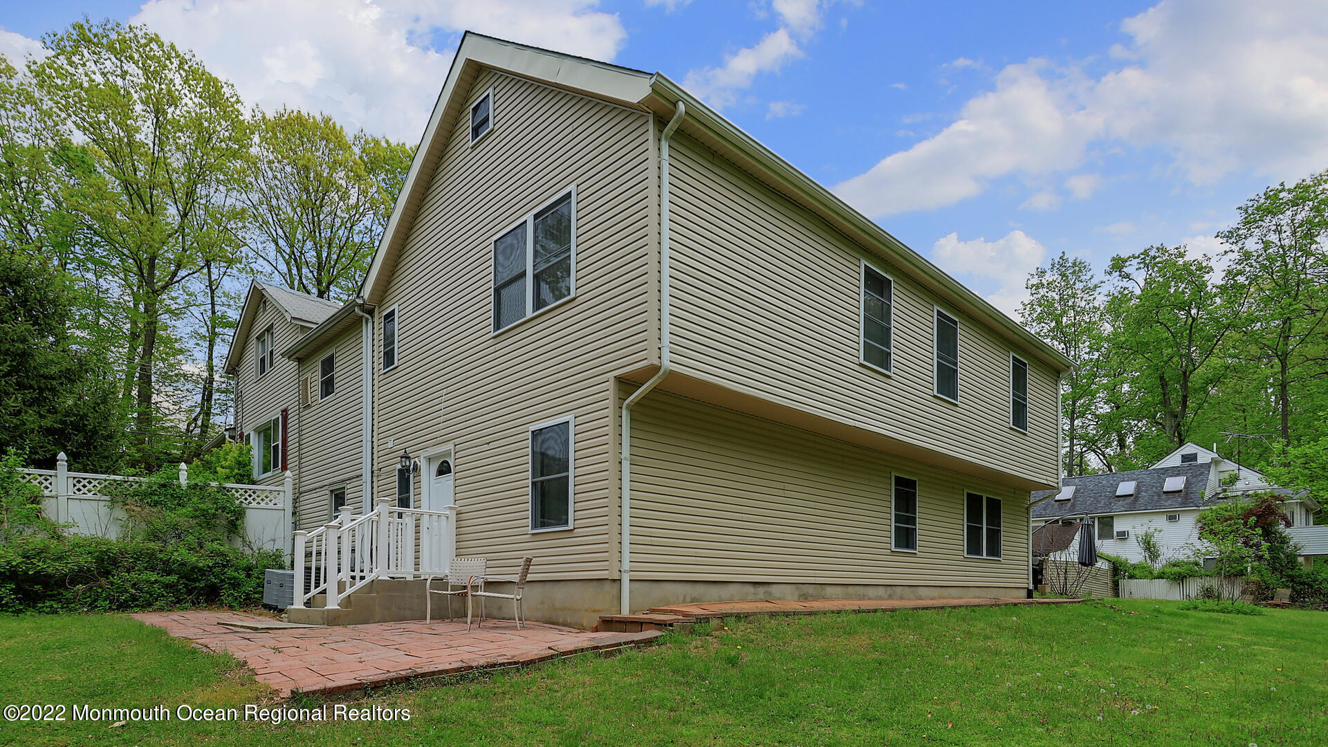 844 Holmdel Road Holmdel, NJ 07733 - Photo 3 of 31 Exterior Back 4