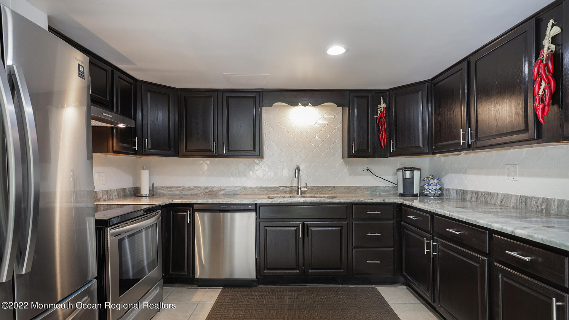 844 Holmdel Road Holmdel, NJ 07733 - Photo 5 of 31 Kitchen