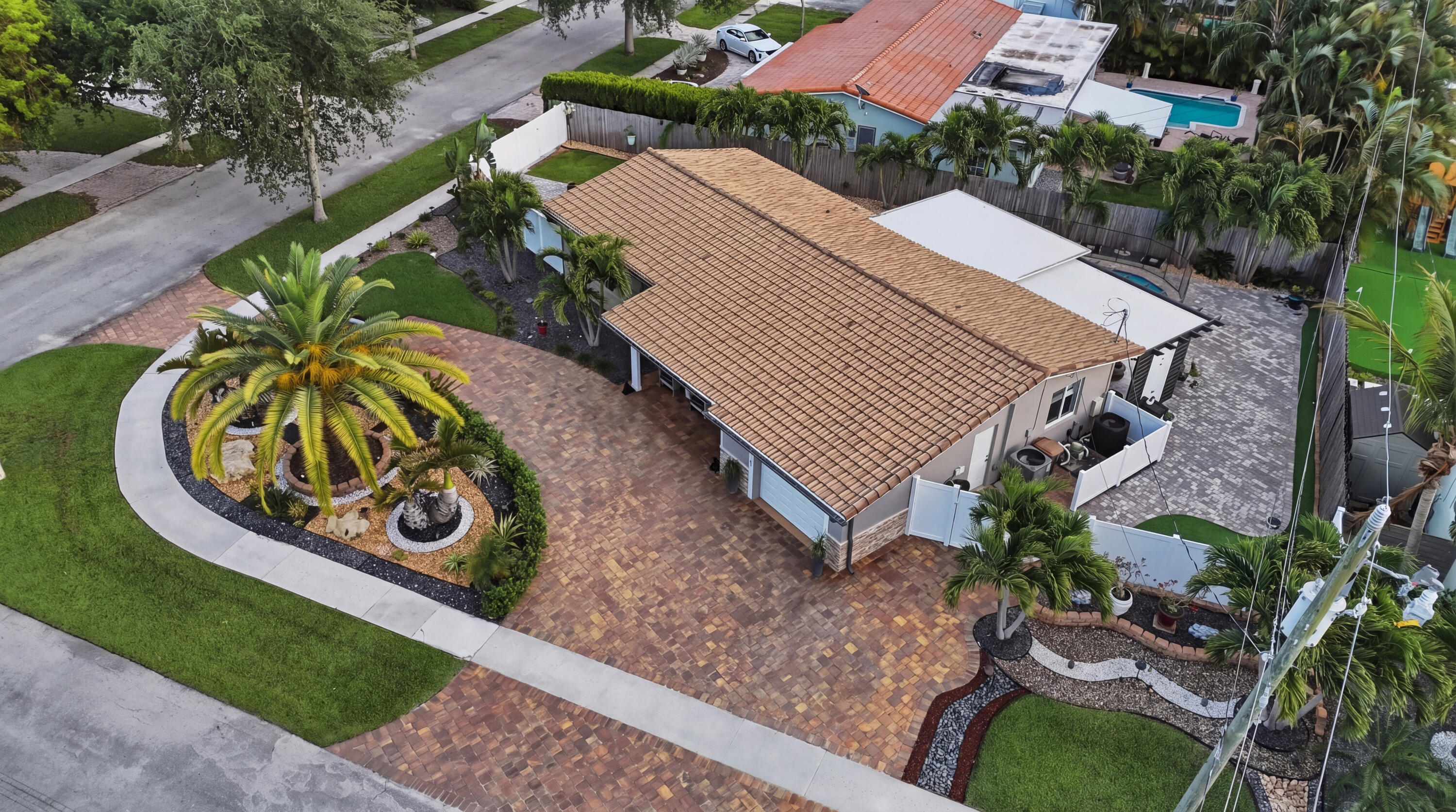 5031 Northeast 23rd Terrace Lighthouse Point, FL 33064 - Photo 21 of 36 DJI_2026041106405declutter_12bc4c8e