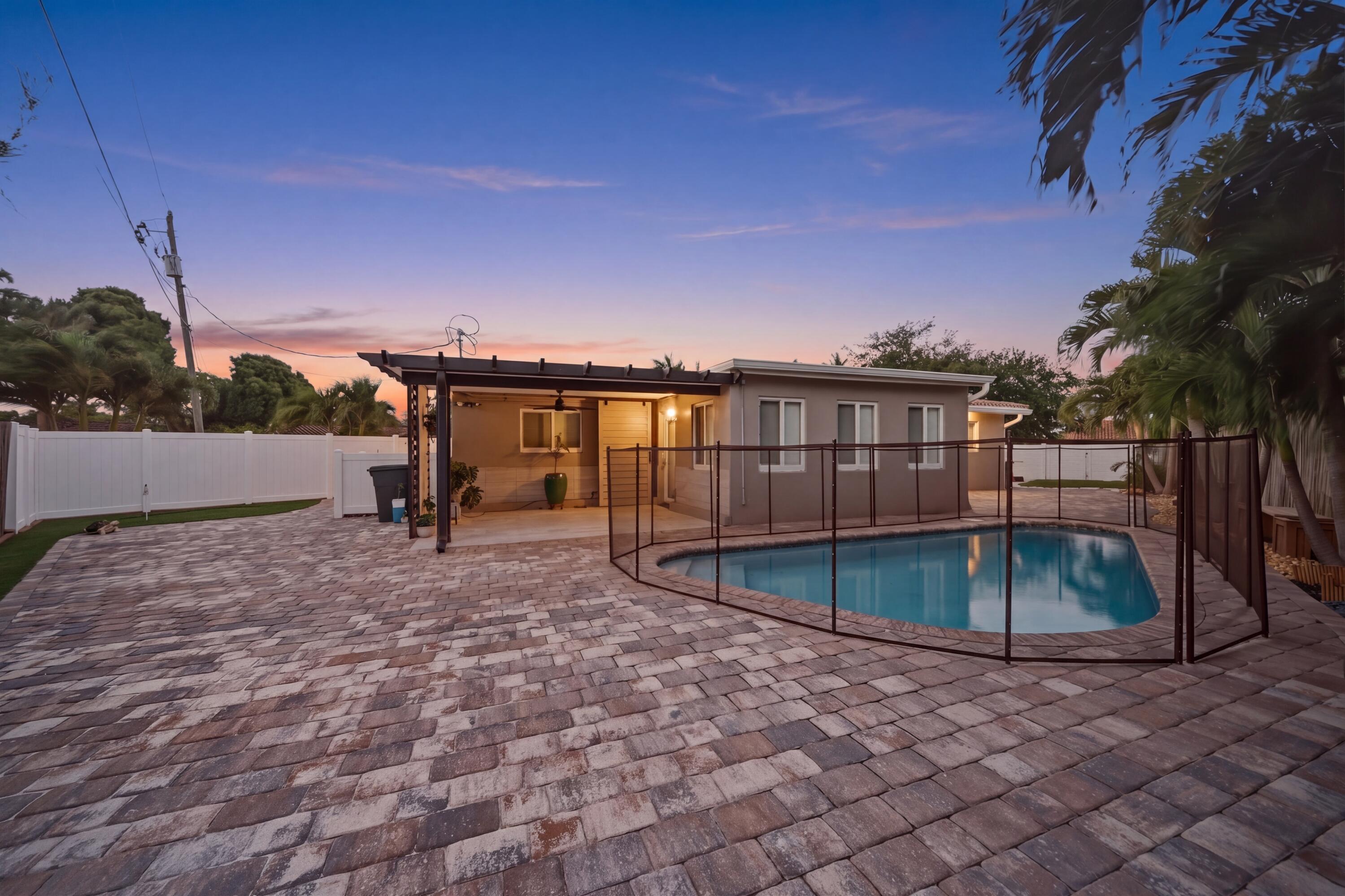 5031 Northeast 23rd Terrace Lighthouse Point, FL 33064 - Photo 29 of 36 _30A99542a690204