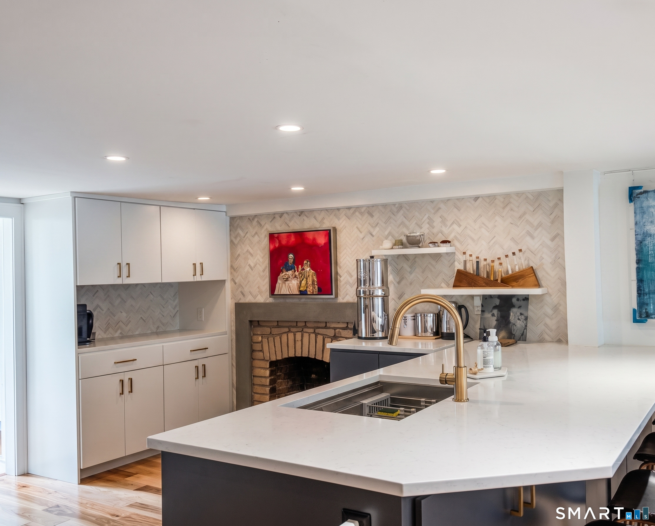 48 Goodwives River Road Darien, CT 06820 - Photo 8 of 19 Gallery Image 8