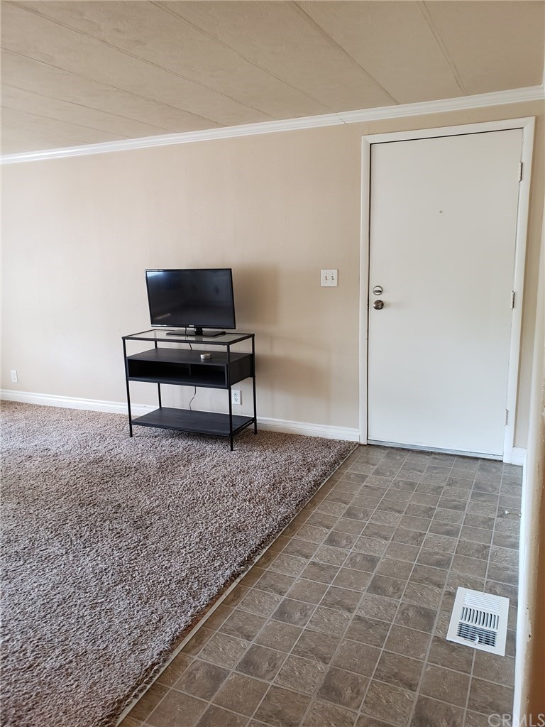 15181 Van Buren Riverside Ca, Unit 155 Riverside, CA 92504 - Photo 3 of 26
