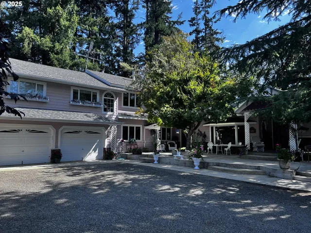 $899,000 | 1300 Fair Oaks Road, Oakland, OR 97462