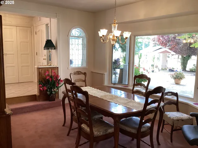 $899,000 | 1300 Fair Oaks Road, Oakland, OR 97462