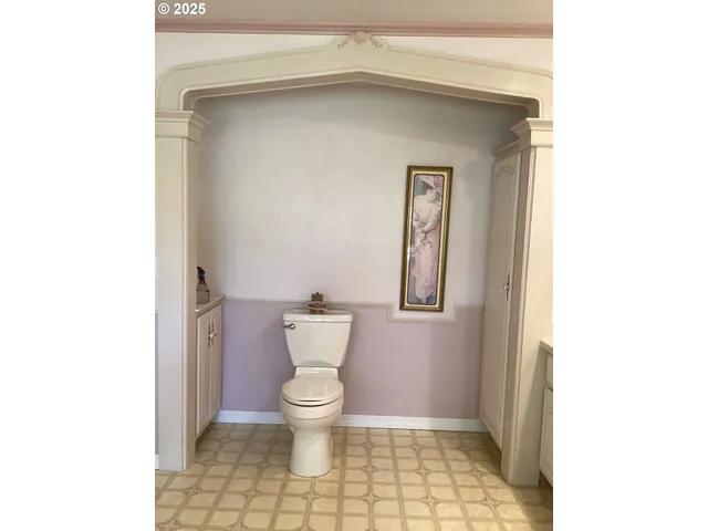 $899,000 | 1300 Fair Oaks Road, Oakland, OR 97462