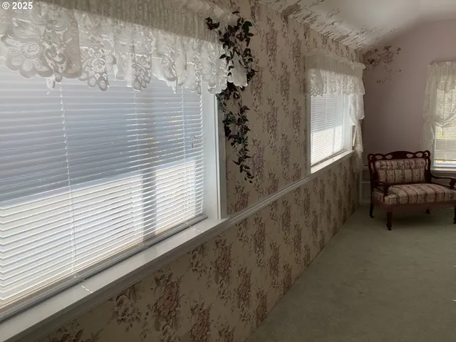 $899,000 | 1300 Fair Oaks Road, Oakland, OR 97462