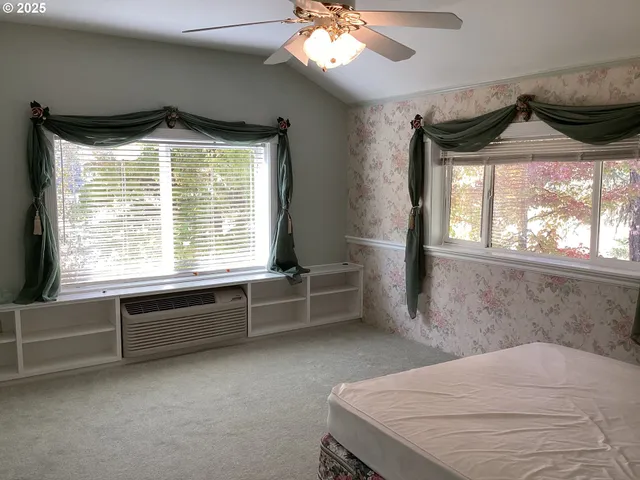 $899,000 | 1300 Fair Oaks Road, Oakland, OR 97462