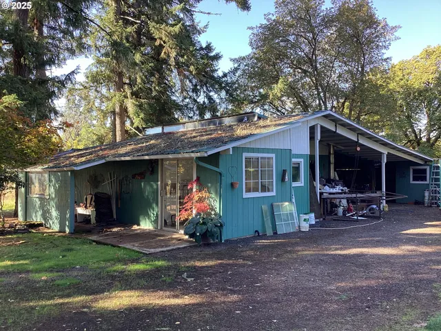 $899,000 | 1300 Fair Oaks Road, Oakland, OR 97462