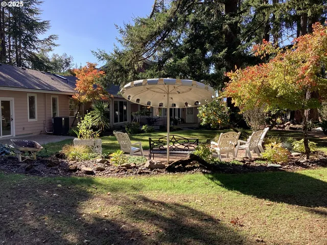 $899,000 | 1300 Fair Oaks Road, Oakland, OR 97462