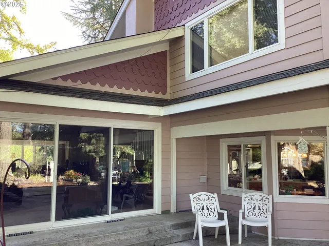 $899,000 | 1300 Fair Oaks Road, Oakland, OR 97462