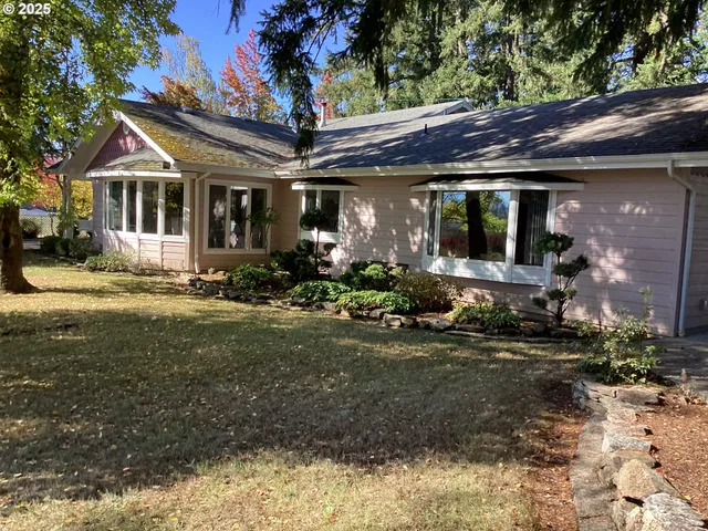 $899,000 | 1300 Fair Oaks Road, Oakland, OR 97462