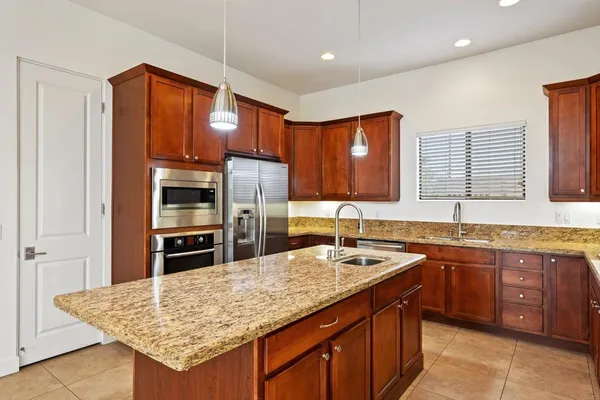 $3,995 | 74158 Pele Place, Palm Desert, CA 92211