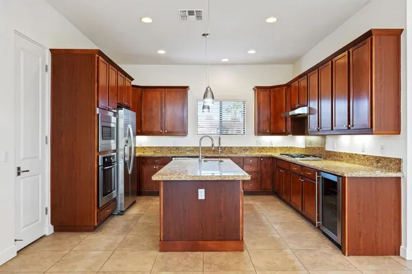 $3,995 | 74158 Pele Place, Palm Desert, CA 92211