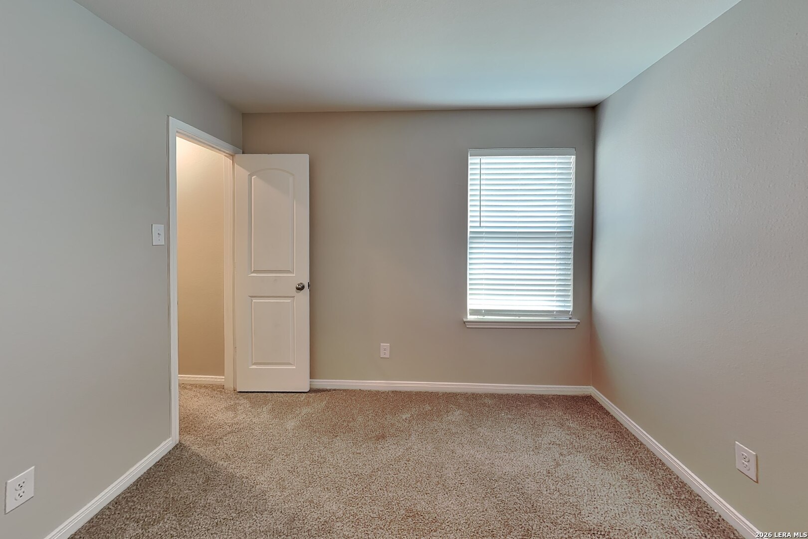 3022 Citron Garden Converse, TX 78109 - Photo 13 of 21 an empty room with windows