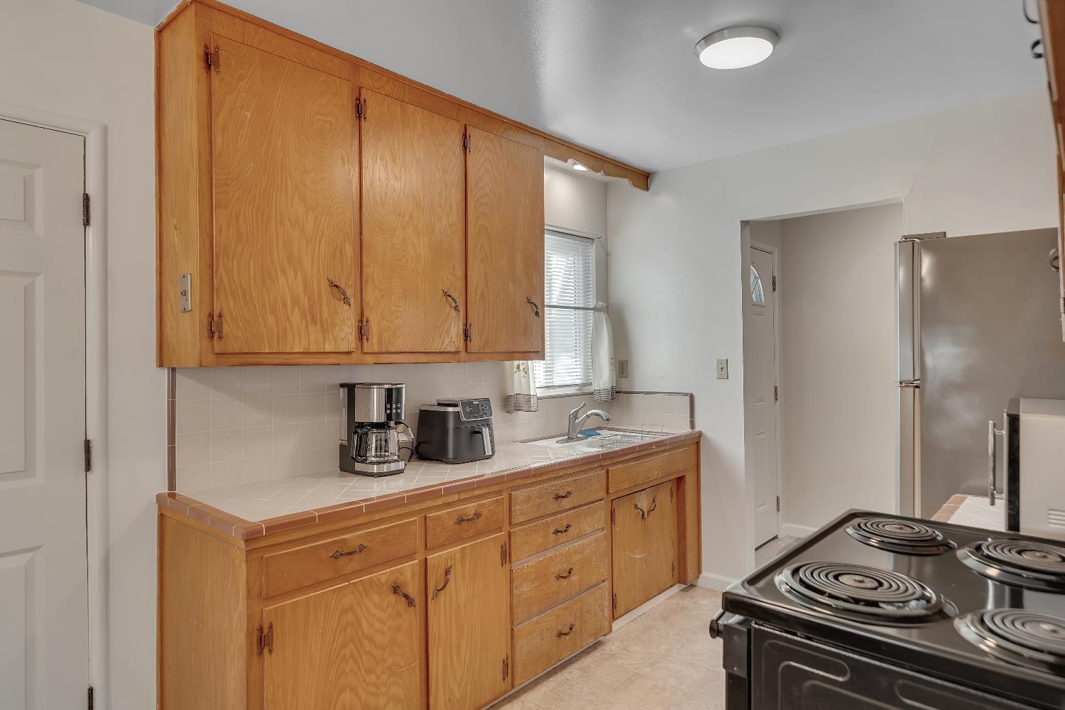 401 Bruce Avenue Modesto, CA 95350 - Photo 11 of 37