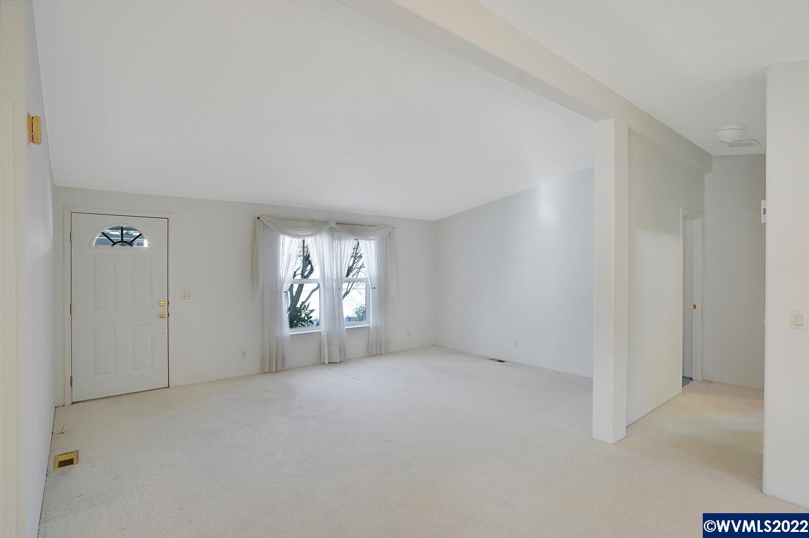1630 Wallace Road Northwest, Unit 16 Salem, OR 97304 - Photo 8 of 33 Gallery Image 8