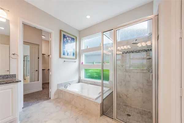 $659,900 | 14062 Dunsmore Landing Drive, Houston, TX 77059