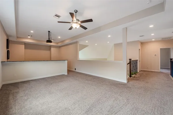 $659,900 | 14062 Dunsmore Landing Drive, Houston, TX 77059