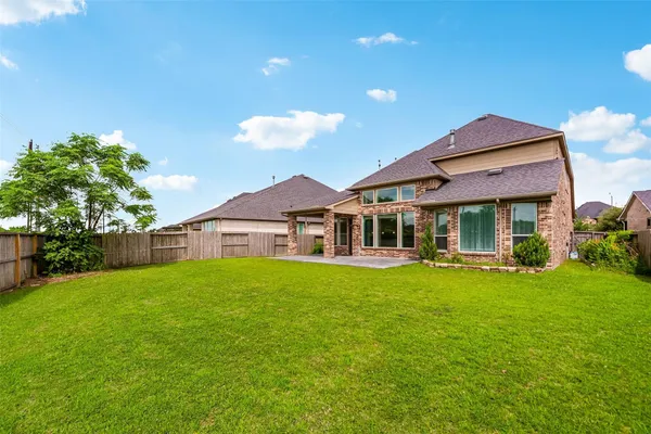 $659,900 | 14062 Dunsmore Landing Drive, Houston, TX 77059