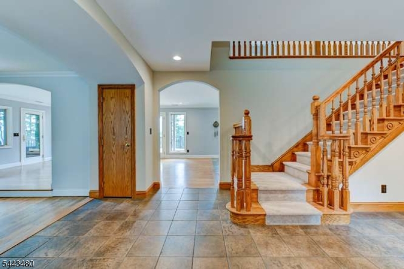 185 Alpine Trail Sparta, NJ 07871 - Photo 7 of 36