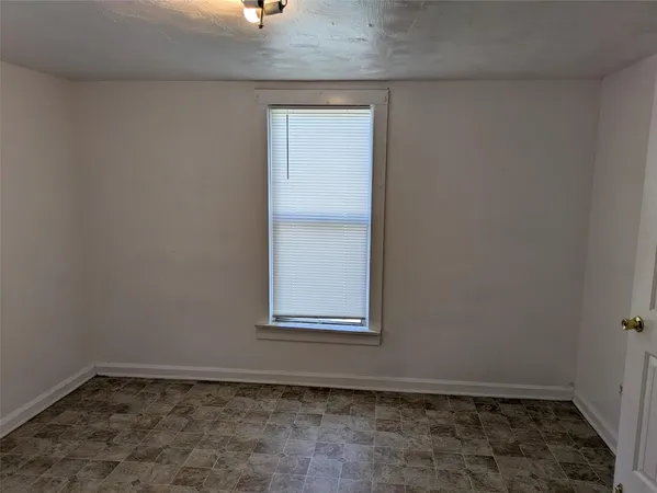 $325,000 | 411 South Bradshaw Street, Denton, TX 76205