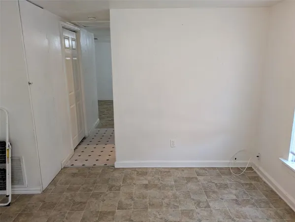 $325,000 | 411 South Bradshaw Street, Denton, TX 76205