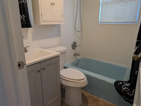 $325,000 | 411 South Bradshaw Street, Denton, TX 76205