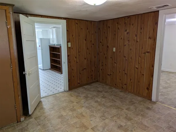 $325,000 | 411 South Bradshaw Street, Denton, TX 76205