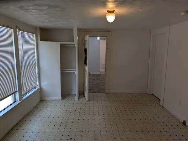 $325,000 | 411 South Bradshaw Street, Denton, TX 76205