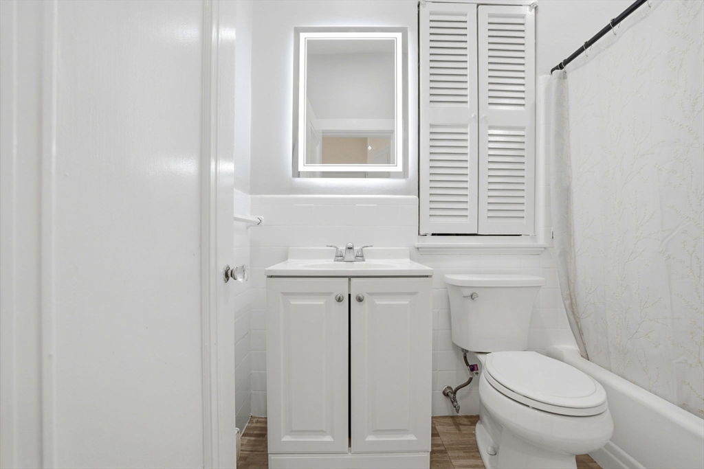 520 Beacon Street, Unit 2F Boston, MA 02215 - Photo 11 of 18