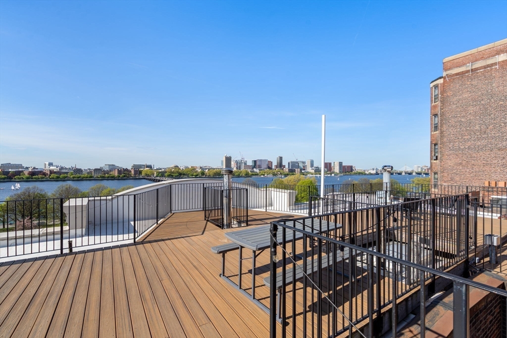 520 Beacon Street, Unit 2F Boston, MA 02215 - Photo 14 of 18