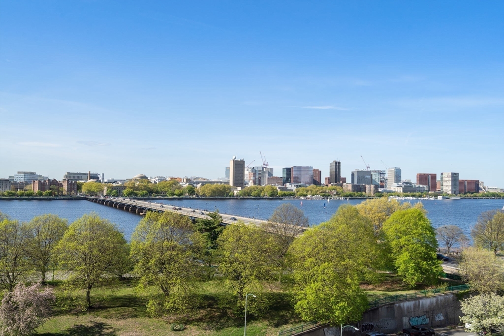 520 Beacon Street, Unit 2F Boston, MA 02215 - Photo 15 of 18