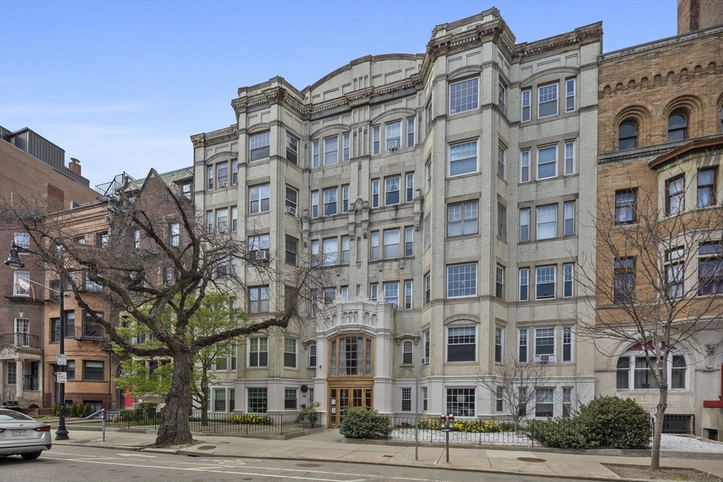 520 Beacon Street, Unit 2F Boston, MA 02215 - Photo 16 of 18