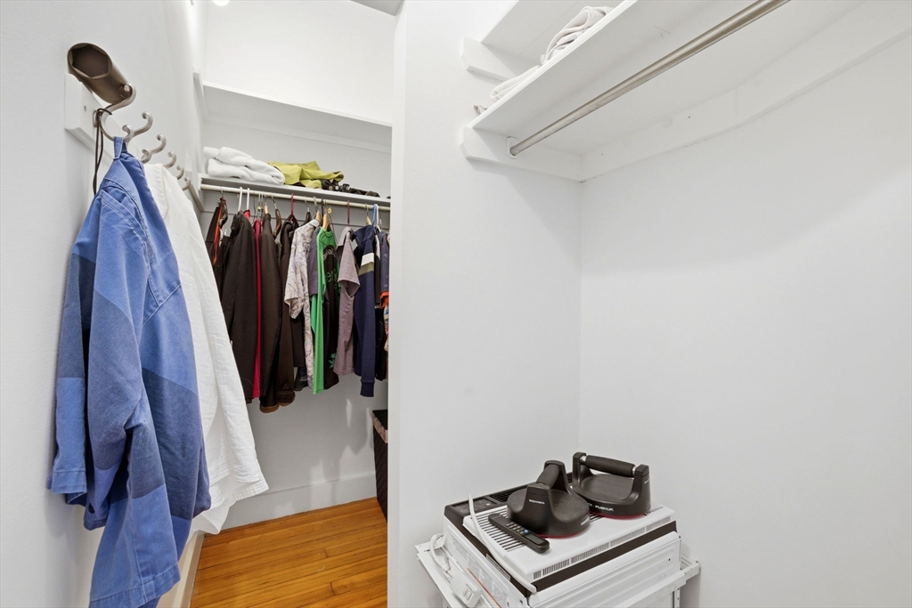520 Beacon Street, Unit 2F Boston, MA 02215 - Photo 10 of 18